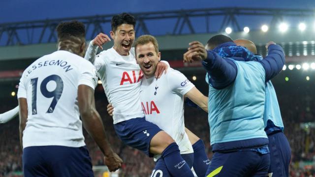 开云体育下载-切尔西女足英超三连冠后 全场欢送球队韩国传奇